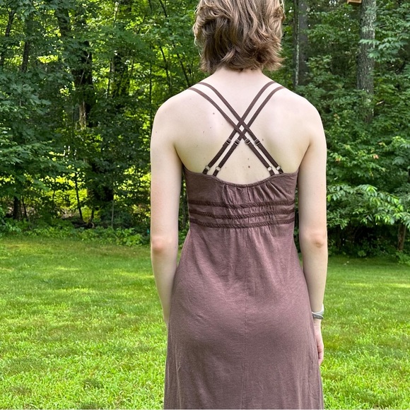 ATHLETA crisscross strappy sundress in chocolate brown, S. - Picture 10 of 10